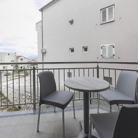 Guesthouse Villa Klara Baška Voda Extérieur photo